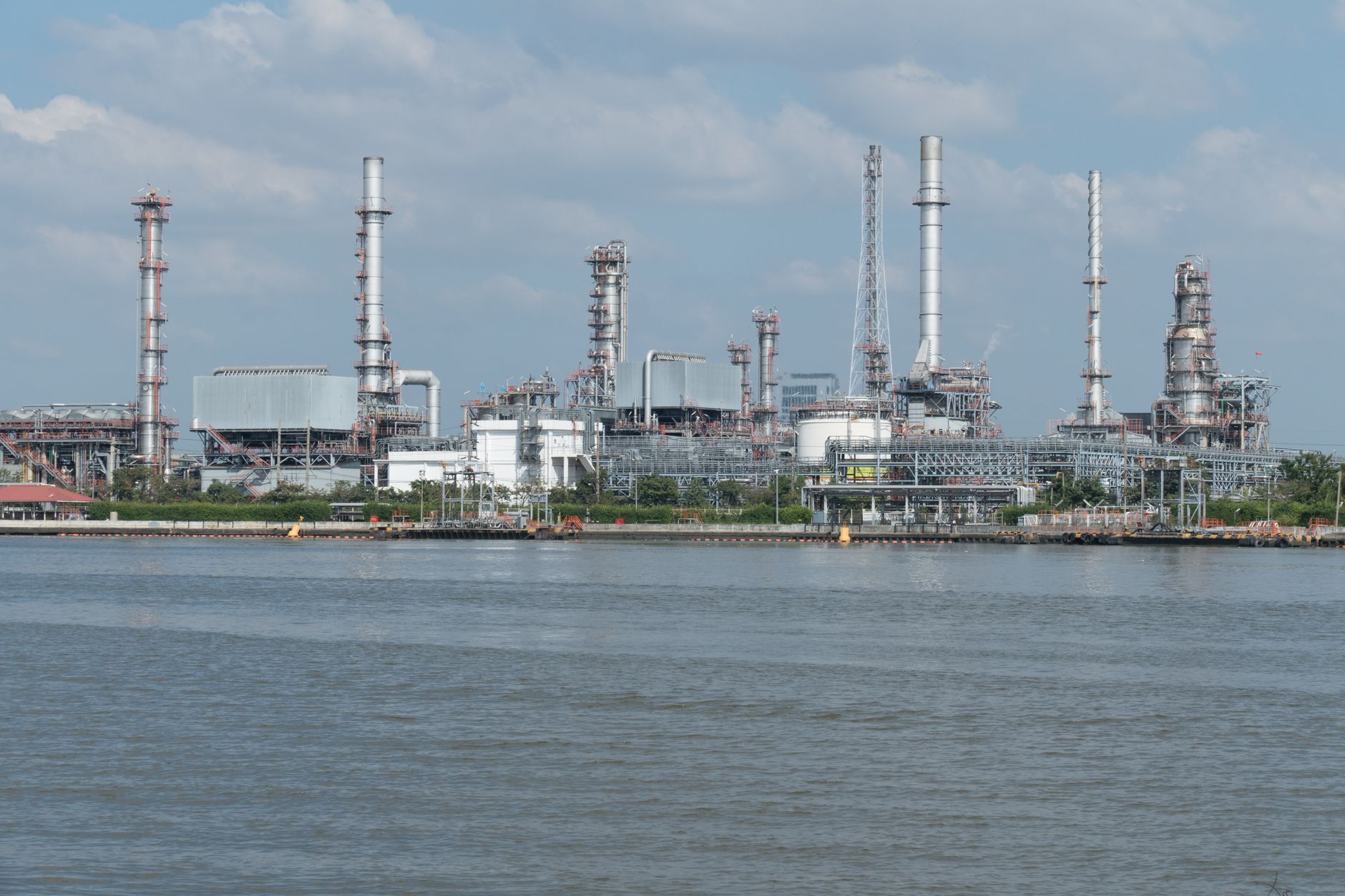 Asbestos Exposure at Mobil Oil Joliet Refinery