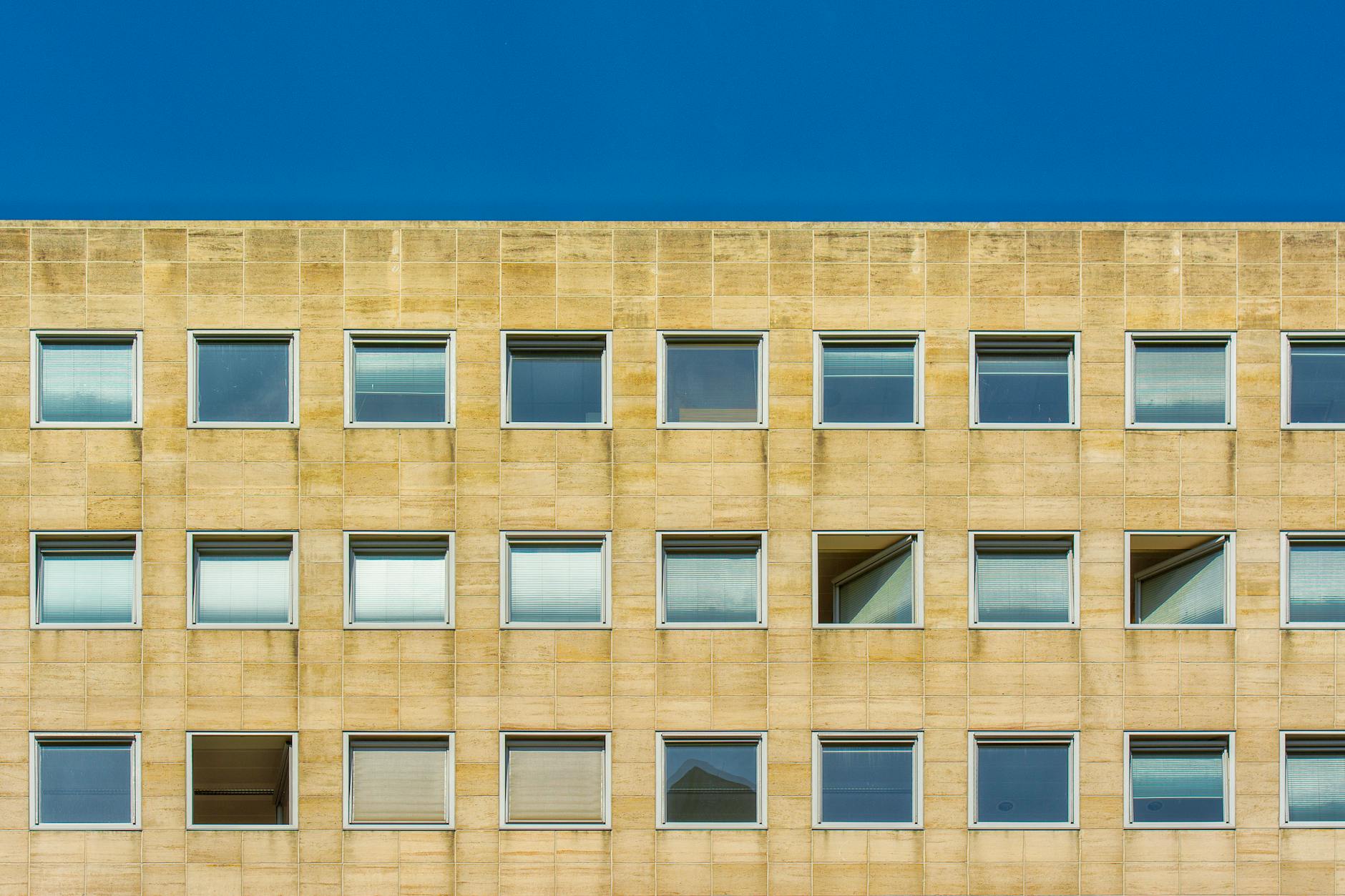 Asbestos Exposure at People's Gas Building Chicago — Illinois: Former Worker Claims